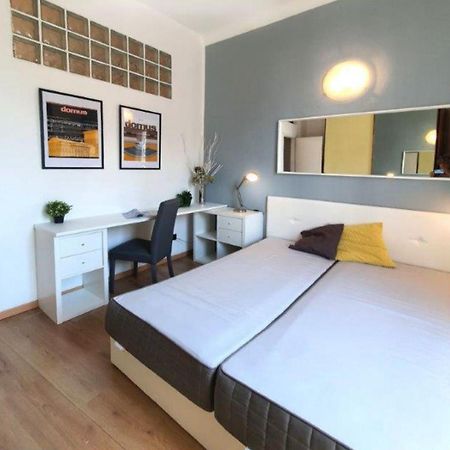 Convenienza E Ottimo Collegamento Coi Mezzi - Imbriani Urban Retreat Apartment Милано Екстериор снимка